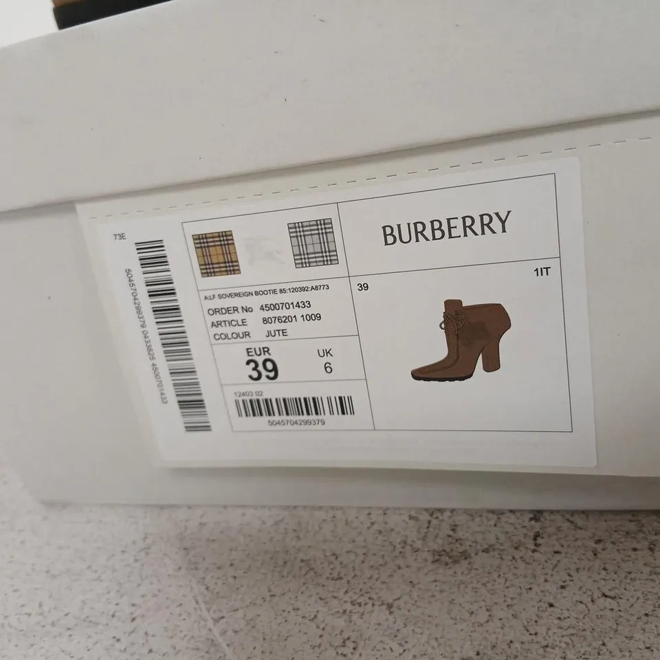 BURBERRY TAN SUEDE LACE-UP ANKLE BOOTS, UK6 (EU39)