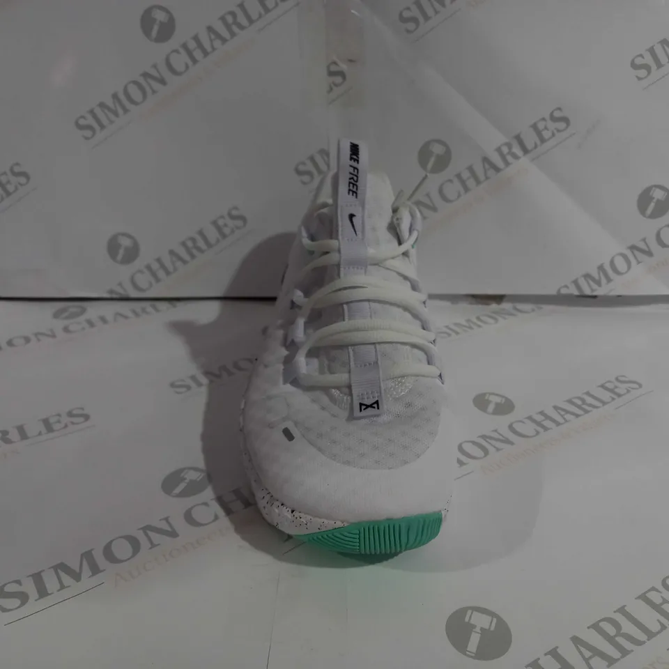 NIKE FREE METCON IN WHITE - UK 8