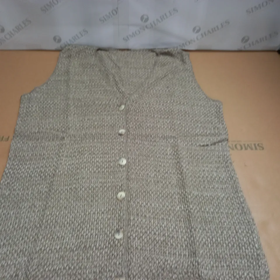 LOT OF APPROXIMATELY 29 BUTTON THROUGH WAIST COATS - SIZE UNSPECIFIED
