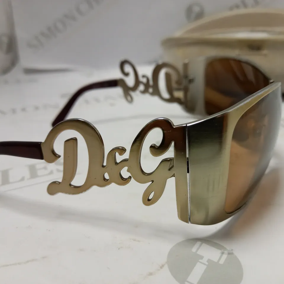 D&G LOGO SCRIPT SUNGLASSES 6019