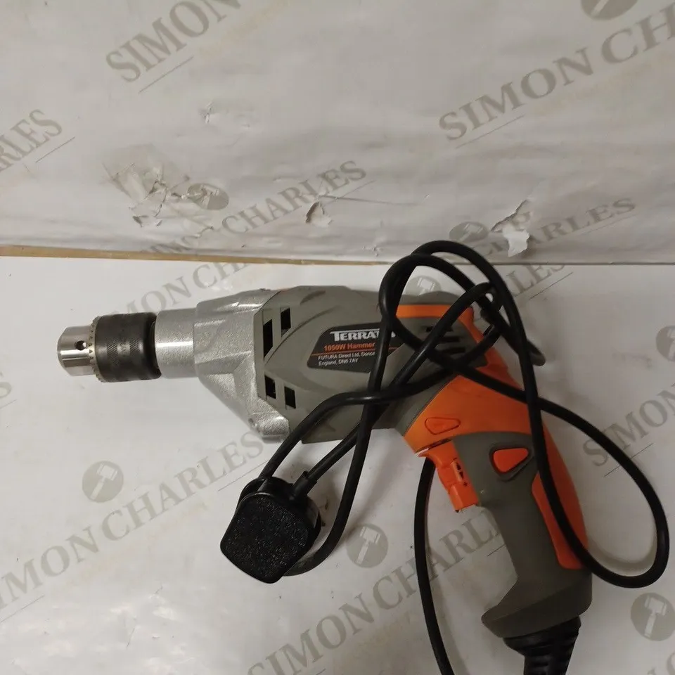 TERRATEK 1050W HAMMER DRILL 