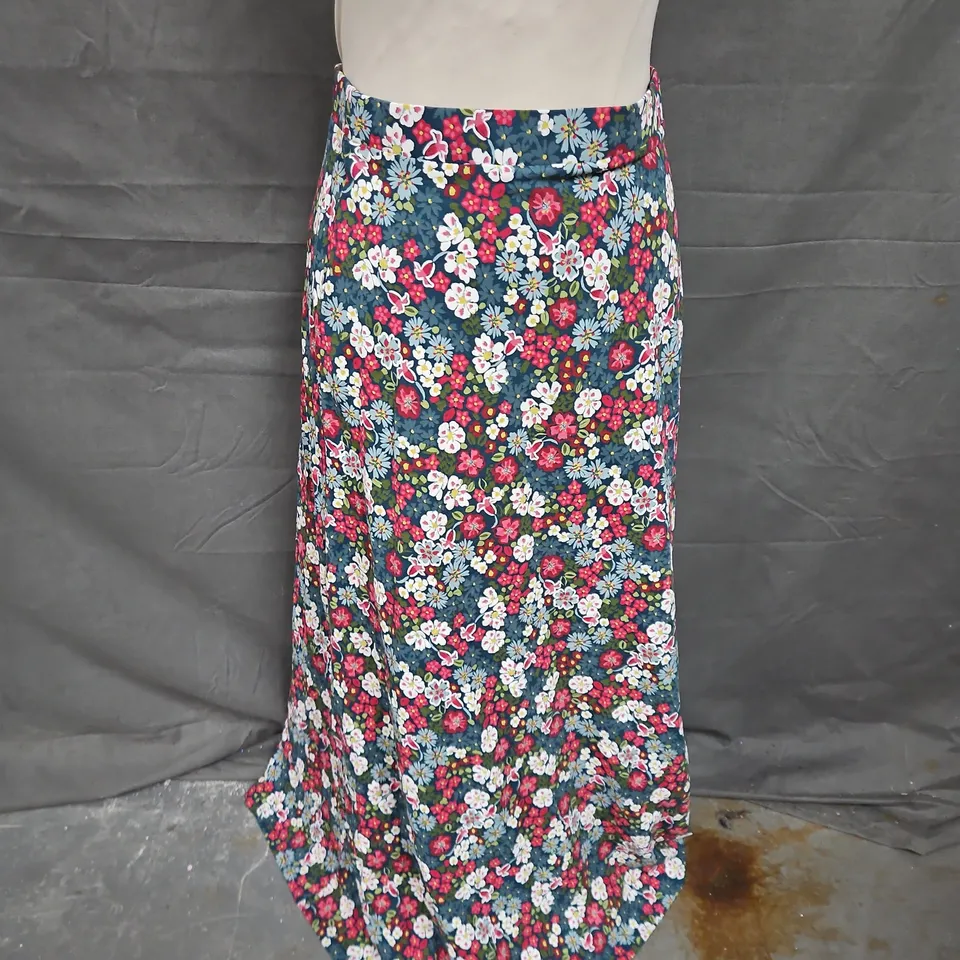 SEASALT CORNWALL ROSE SKIRT IN FLOWERY PAITING LIGHT SQUID SIZE 8