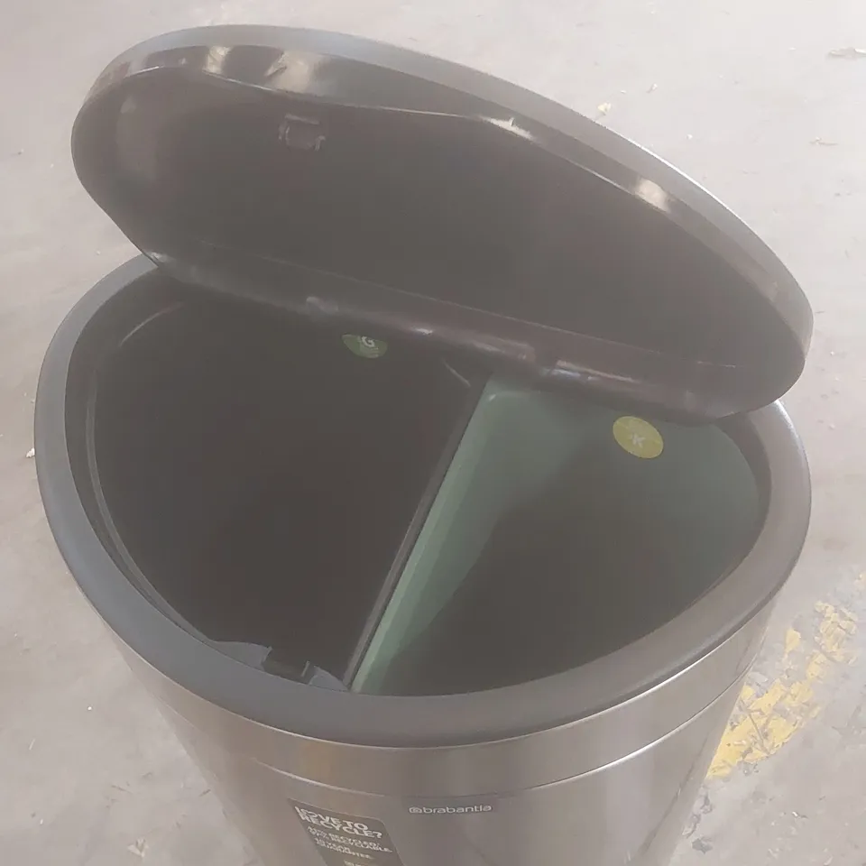 BOXED BRABANTIA TOUCH BIN 