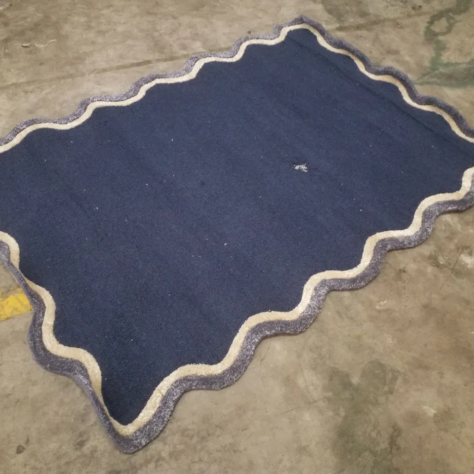 QUALITY DESIGNER AREA RUG - APPROXIMATELY 120×170CM