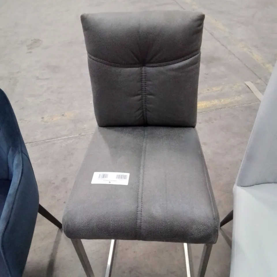 SELECTION OF 5 SIDE/DINING CHAIRS IN DIFFERENT STYLES COLOURS AND VARIETIES AND A SOLID WOOD SIDE TABLE WITH STORAGE