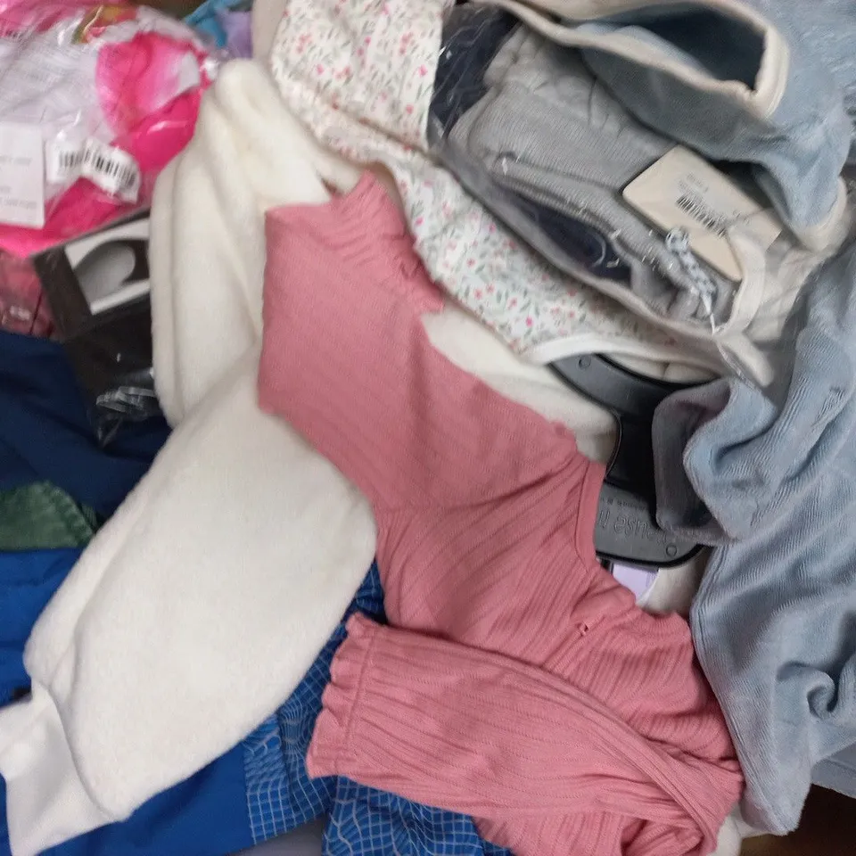 APPROXIMATELY 20 ASSORTED KID'S CLOTHING AND FASHION PRODUCTS IN VARIOUS STYLES AND SIZES - COLLECTION ONLY