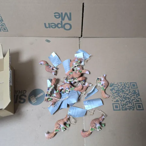BOX OF ASSORTED GISELA GRAHAM SMALL SQUIRREL DECORATIONS 