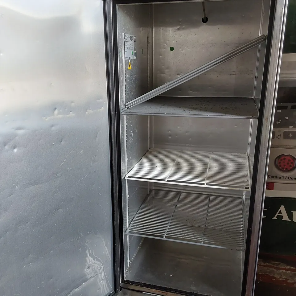 TRUE COMMERCIAL T-23-HC SINGLE DOOR UPRIGHT REFRIGERATOR 