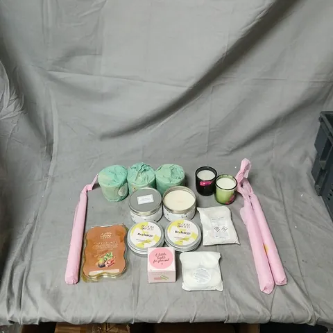 ASSORTED SCENTED CANDLES & HOME FRAGRANCE ITEMS (BLOOM & WILD RECHARGE, THE WHITE COLLECTION, COSY HOME)