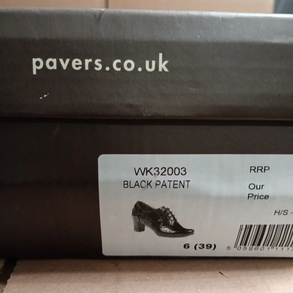 PAVERS BLACK PATENT LEATHER LACE-UP SHOES – UK 6 (EU 39)