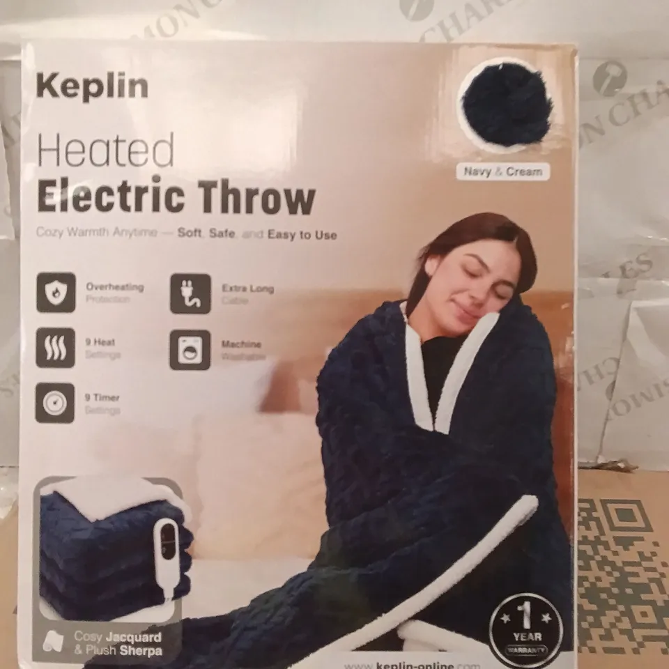 BOXED KEPLIN HEATED ELECTRIC THROW NAVY AND CREAM 