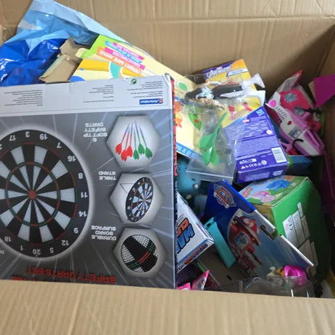 LARGE BOX OF APPROX 10 ASSORTED TOYS AND GAMES