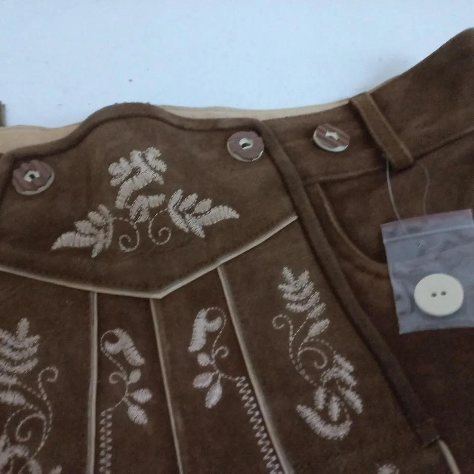 PAIR OF EMBROIDERED SHORTS IN BROWN - 34