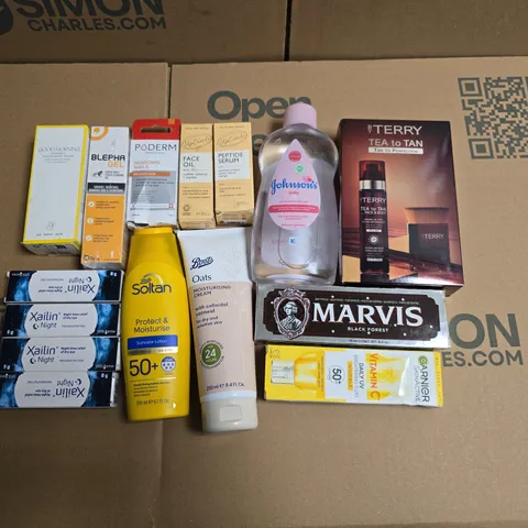LOT OF APPROXIMATELY 20 ASSORTED HEALTH AND BEAUTY ITEMS TO INCLUDE TERRY TEA TO TAN, MARVIS TOOTHPASTE AND GARNIER BRIGHTENING FLUID