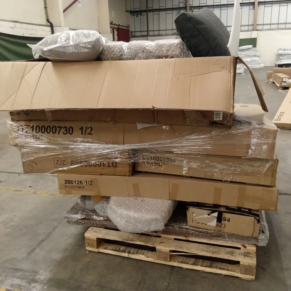 PALLET OF ASSORTED INCOMPLETE DESIGNER FURNITURE AND SOFA PARTS AND PIECES 
