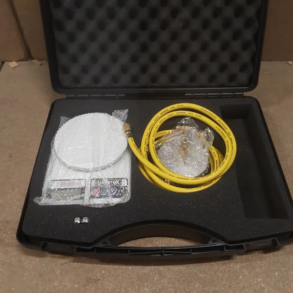 VANSTOX HYDROCARBON CHARGING KIT