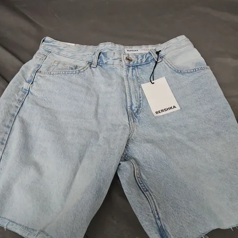 BERSHKA DENIM SHORTS - LIGHT WASH, WOMEN'S, SIZE EUR 40 (US 08)