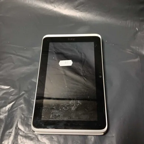 HTC TABLET  – SILVER BACK WITH WHITE CAMERA MODULE 