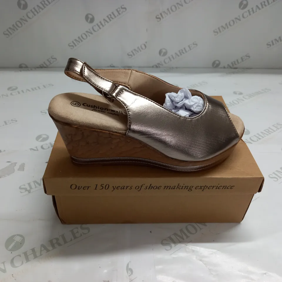 BOXED PAIR OF CUSHION WALK ONE TOUCH SNAKE WEDGE SHOES IN PEWTER - SIZE 6