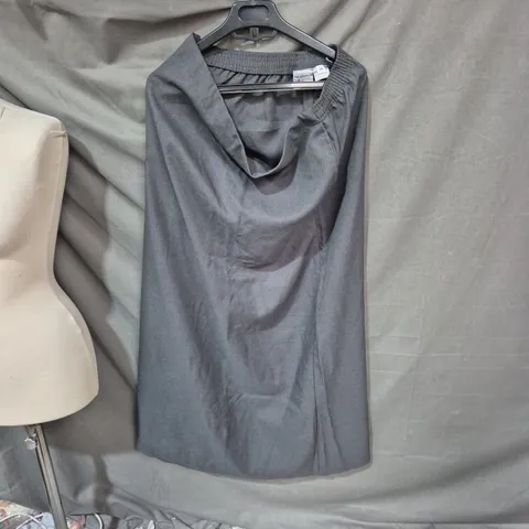 GREY PRICE & BUCKLAND TAILORING DRESS WITH EMBROIDERED CREST PATCH, SIZE 34