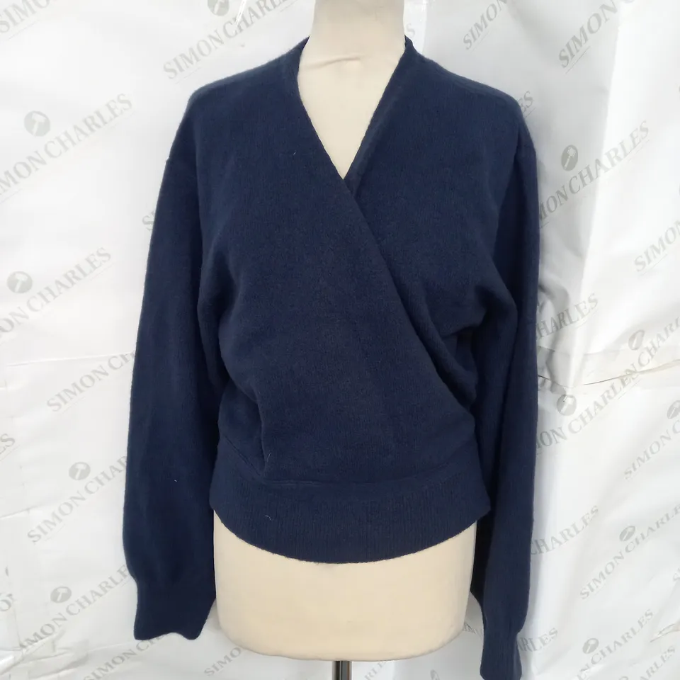 LOS ANGELES ATELIER WRAP VNECK SWEATER IN NAVY SIZE M
