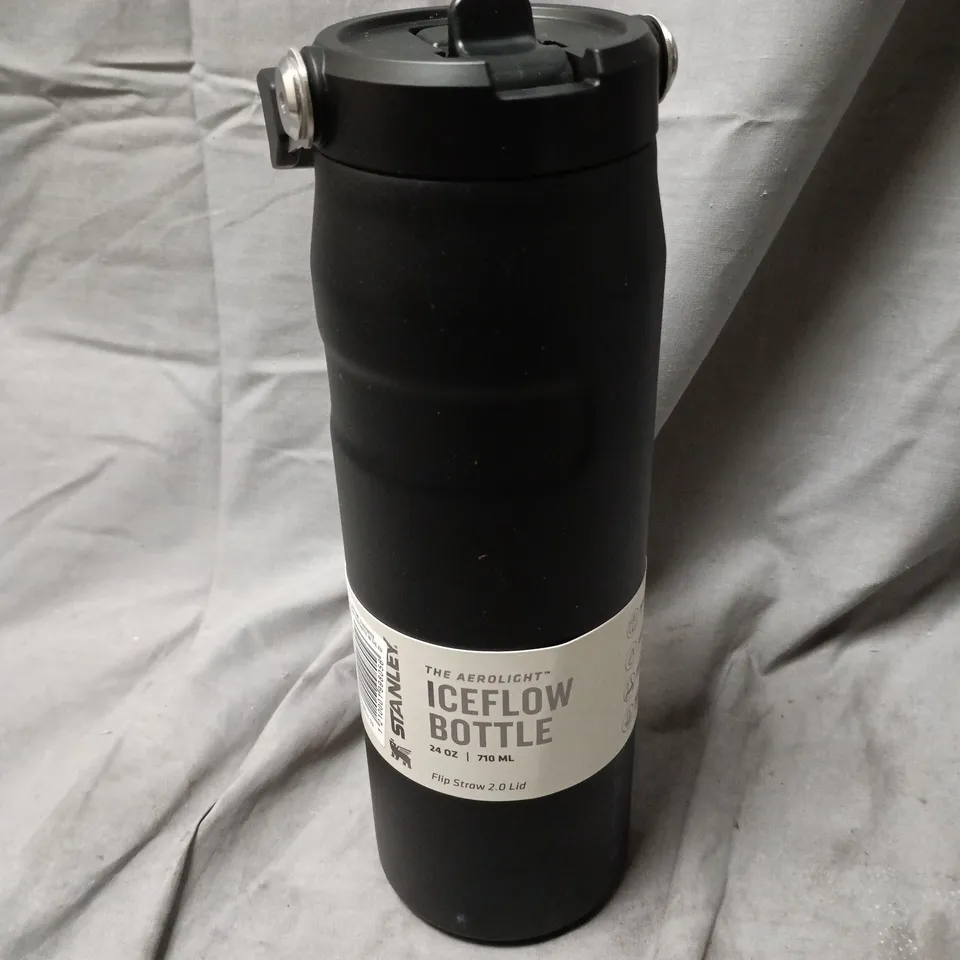 STANLEY ICEFLOW BOTTLE 710ML (24 OZ) – BLACK, FLIP STRAW 2.0 LID
