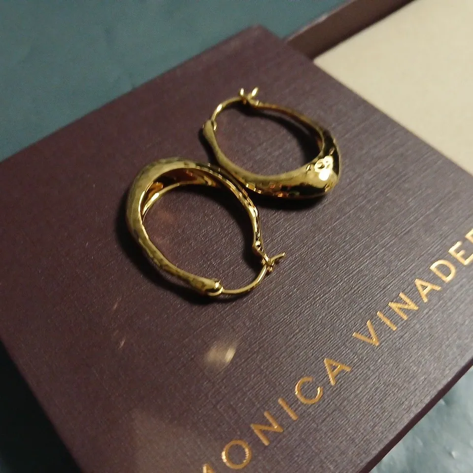 BOXED PAIR OF MONICA VINADER HOOP EARRINGS