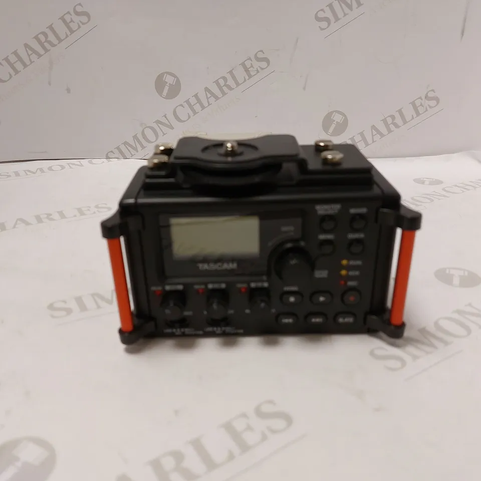 TASCAM DR-60DMKII – PORTABLE LINEAR PCM STEREO RECORDER FOR DSLR