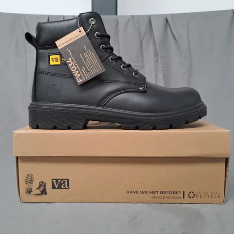 BOXED PAIR OF VA HIGH ANKLE SAFETY BOOTS IN BLACK UK SIZE 12