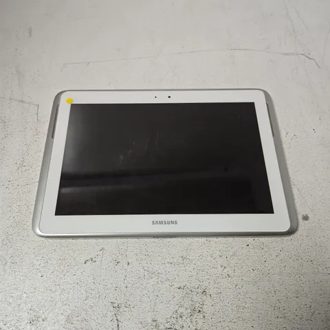 SAMSUNG TAB 2 IN WHITE