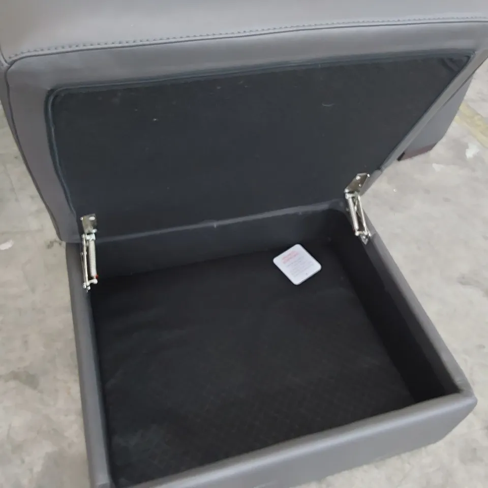 QUALITY ITALIAN DESIGNER ADRIANO LOUNGE SUITE, COMPRISING POWER RECLINING THREE SEATER SOFA, EASY CHAIR & STORAGE FOOTSTOOL