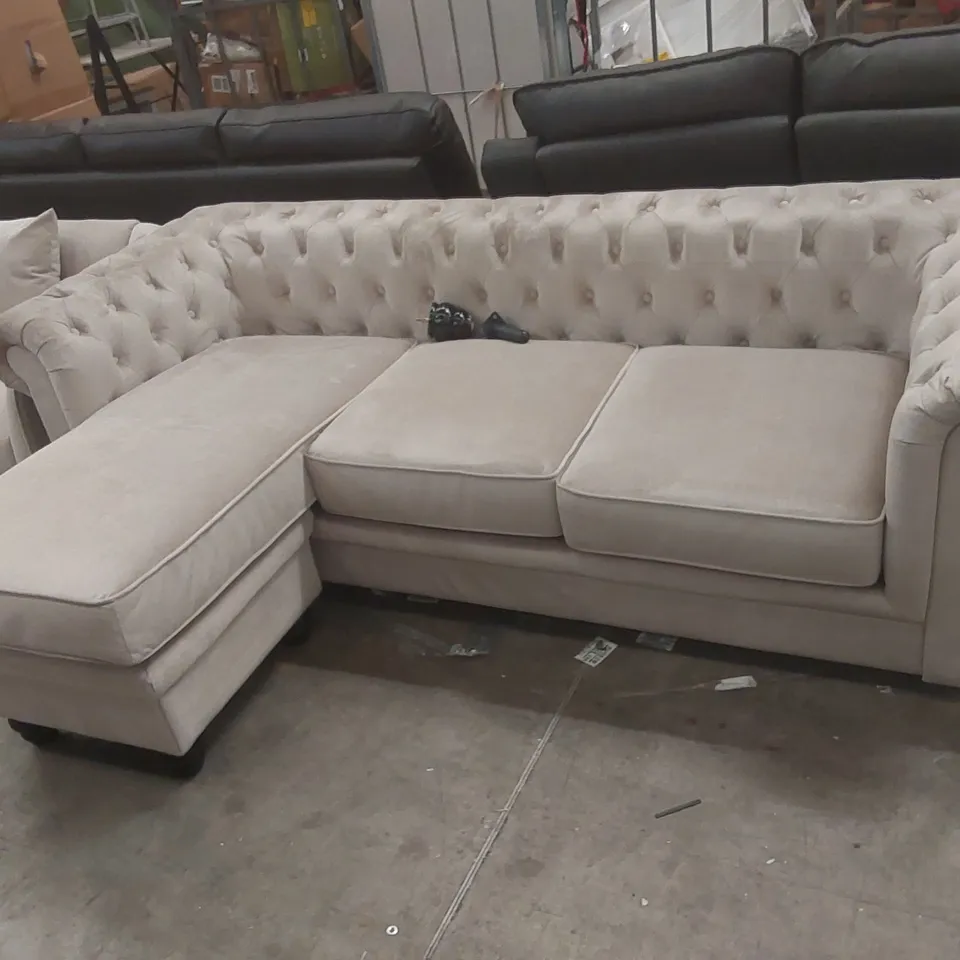 QUALITY DESIGNER VELVET UPHOLSTERED CHESTERFIELD CORNER SOFA