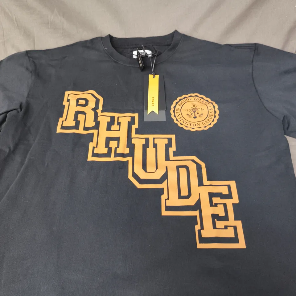 RHUDE COLLEGIATE CREST TEE – VINTAGE BLACK/YELLOW, UK M