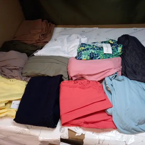 BAG OF APPROX 10 ASSORTED CLOTHING ITEMS TO INCLUDE - MAISON DE NIMES - EMELIA