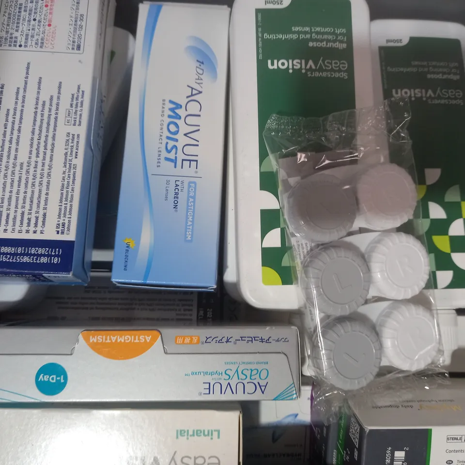 APPROXIMATELY 20 ASSORTED HOUSEHOLD ITEMS TO INCLUDE ACUVUE MOIST CONTACT LENSES, ACUVUE OASYS CONTACT LENSES, ETC