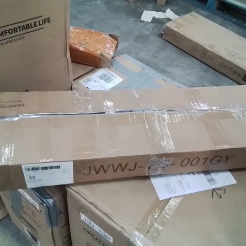 BOXED ROOM DIVIDER - GREY