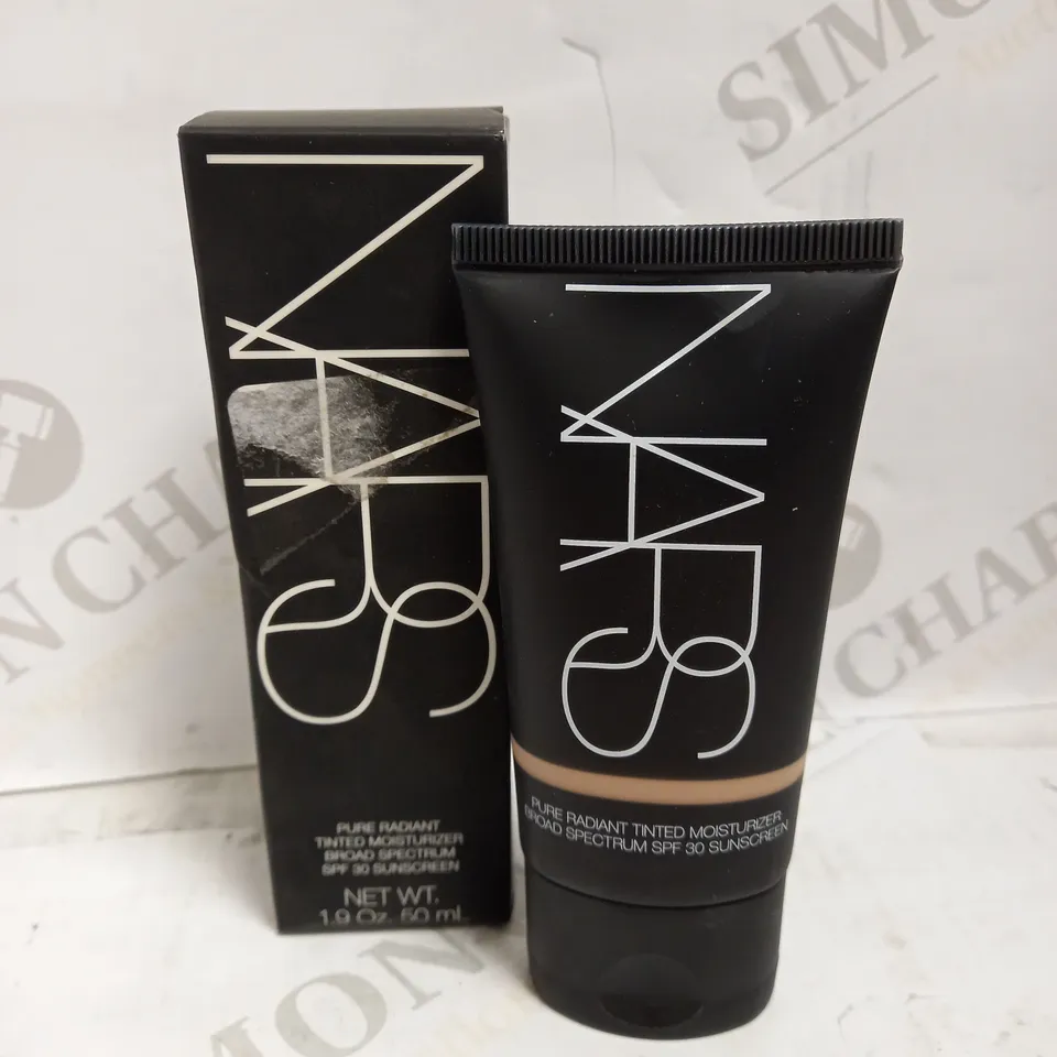 NARS PURE RADIANT TINTED MOISTURIZER 50ML - MEDIUM 2 ANNAPURNA 2313