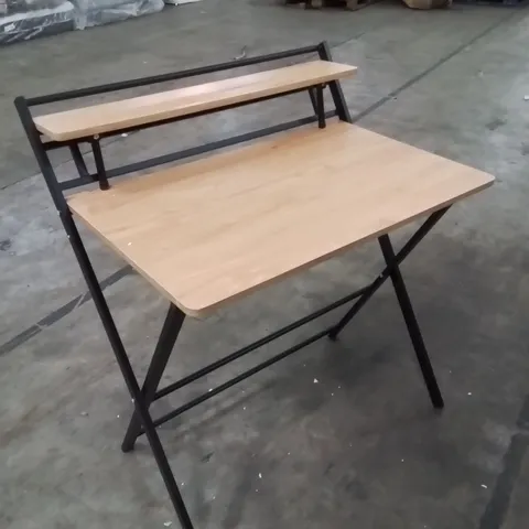 PALLET CONTAINING LARGE QUANTITY OF FOLDING WORK DESKS