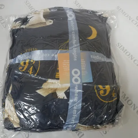 SEALED THE OODIE HOODED BLANKET - SIZE UNSPECIFIED