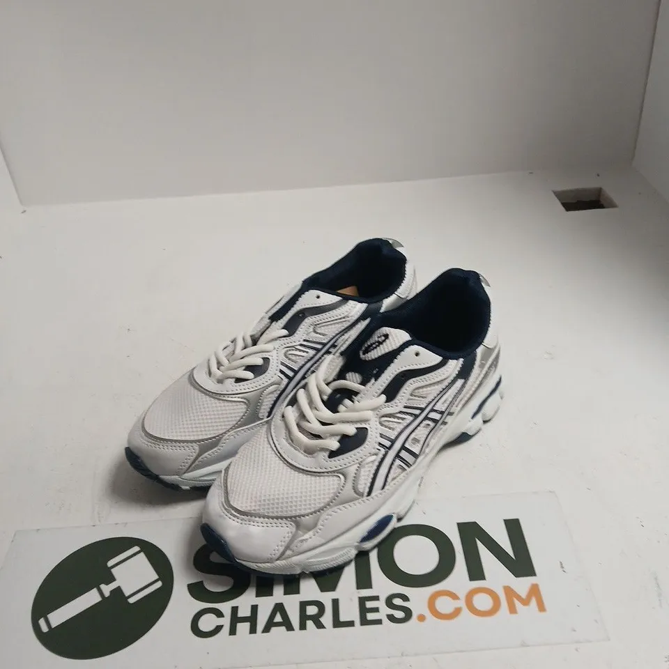 ASICS RUNNING SHOES – MEN'S, WHITE WITH NAVY ACCENTS UK 5