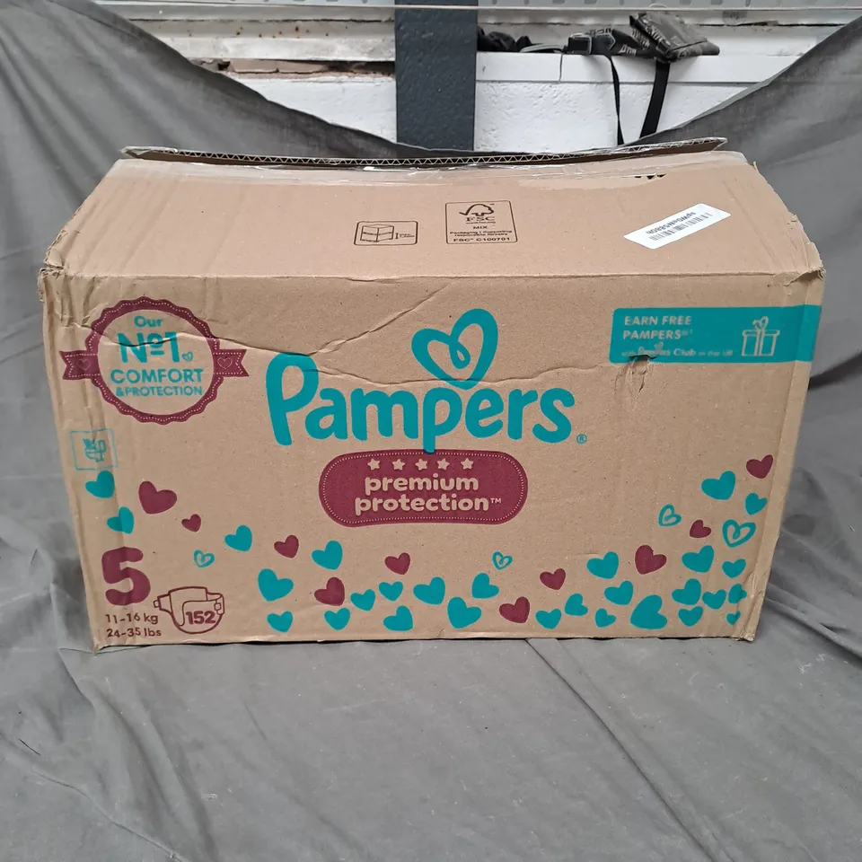 BOXED PAMPERS PREMIUM PROTECTION NAPPIES SIZE 5 152PCS