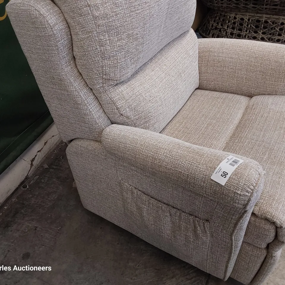 QUALITY BRITISH DESIGNER G PLAN NEWMARKET DUEL ELEVATE EASY CHAIR LOOM CLAY FABRIC 