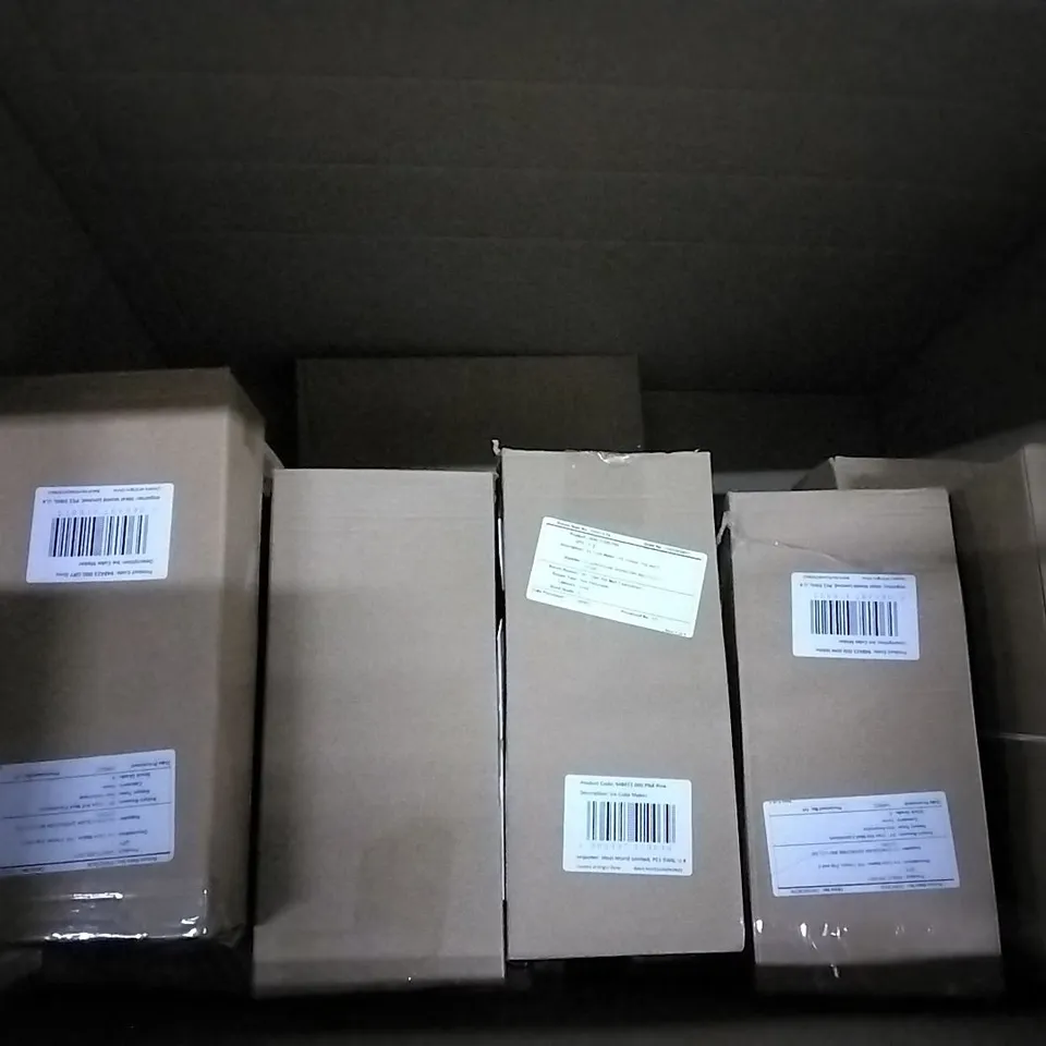 BOX OF APPROXIMATELY 15 ASSORTED DESIGNER ICE CUBE MAKERS IN VARIOUS COLOURS
