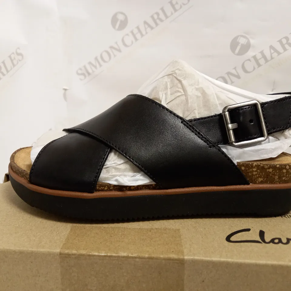 BRAND NEW CLARKS ELAYNE BLACK LEATHER SANDALS SIZE 3