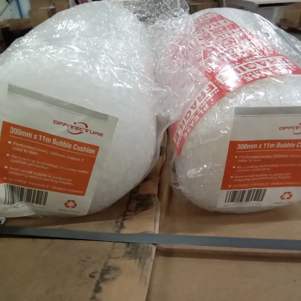 PALLET OF APPROXIMATELY 16 OFFITECTURE 300MM BUBBLE WRAP ROLLS 