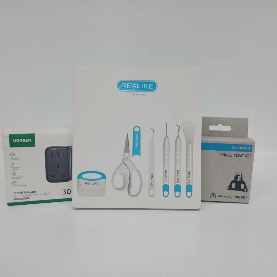 APPROXIMATELY 10 ASSORTED HOUSEHOLD ITEMS TO INCLUDE UGREEN, SHIMANO, REALIKE, ETC