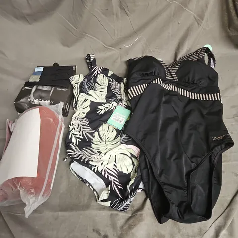 BOX OF APPROXIMATELY 20 ASSORTED CLOTHING ITEMS TO INCLUDE SWIMWEAR, BOXERS, BAG, ETC