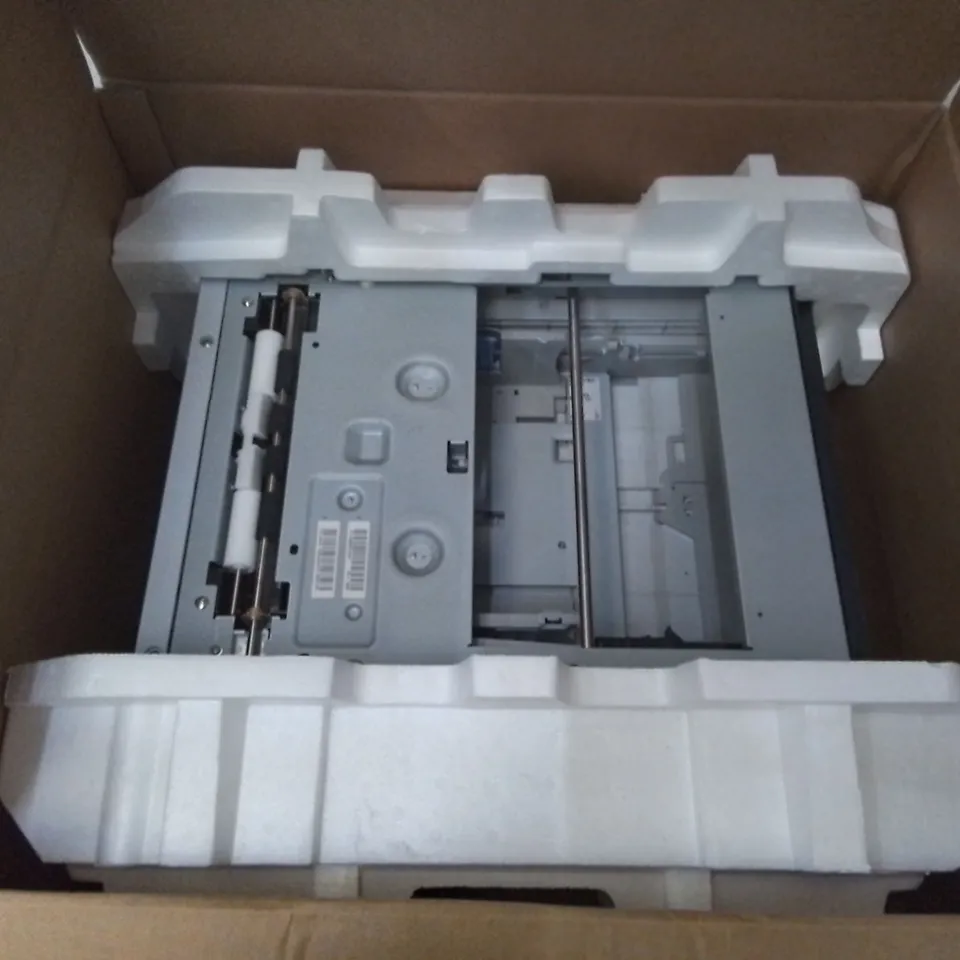 BOXED HP LASER JET 500 SHEET INPUT TRAY & FEEDER