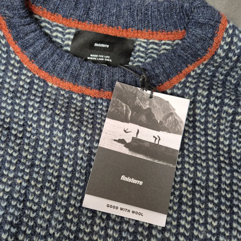 FINISTERRE SELFROST NORDIC PATTERNED CREW SWEATER IN NAVY/DARK ROSEWOOD - XL