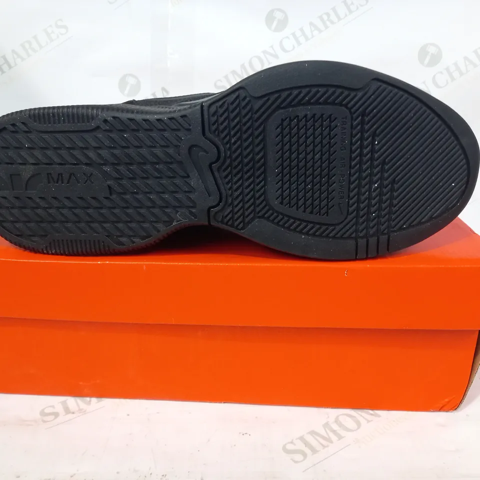 BOXED PAIR OF NIKE AIR MAX ALPHA TRAINERS IN BLACK UK SIZE 8